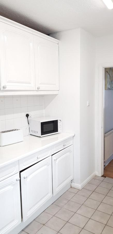 61 Baker Street Appartement Luton  Buitenkant foto