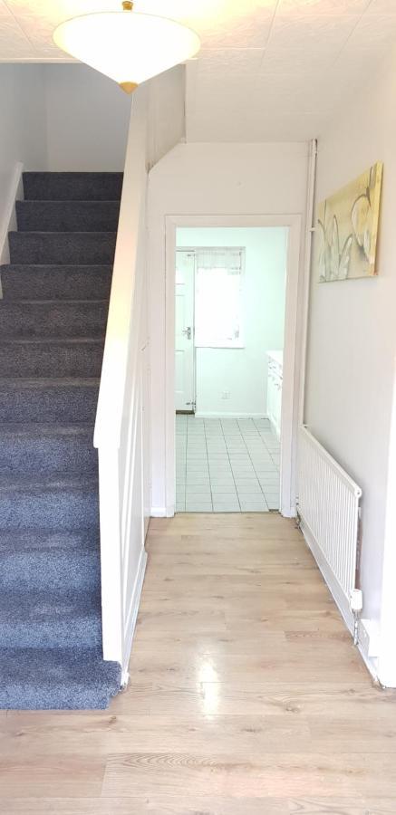 61 Baker Street Appartement Luton  Buitenkant foto