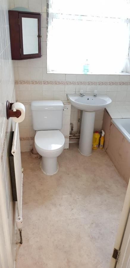 61 Baker Street Appartement Luton  Buitenkant foto