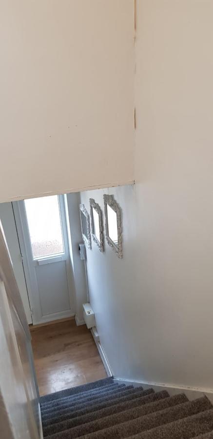 61 Baker Street Appartement Luton  Buitenkant foto