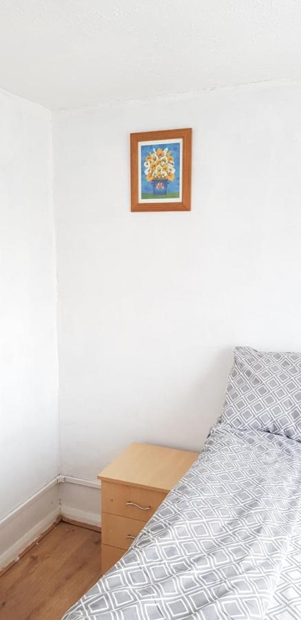 61 Baker Street Appartement Luton  Buitenkant foto
